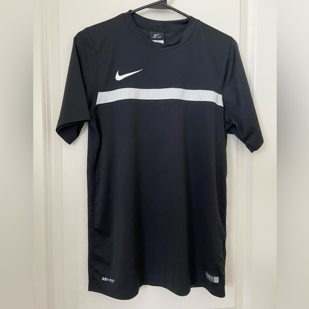 Nike Boys M Dri-Fit Shirt